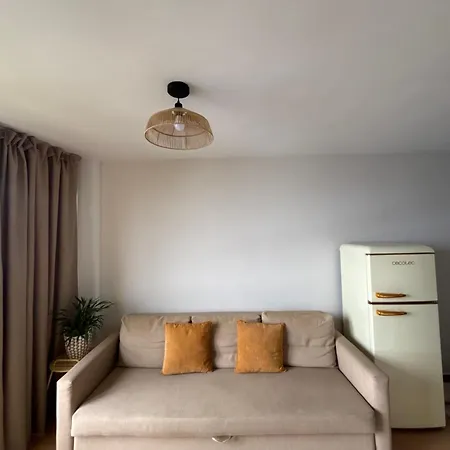 דירה Verana House